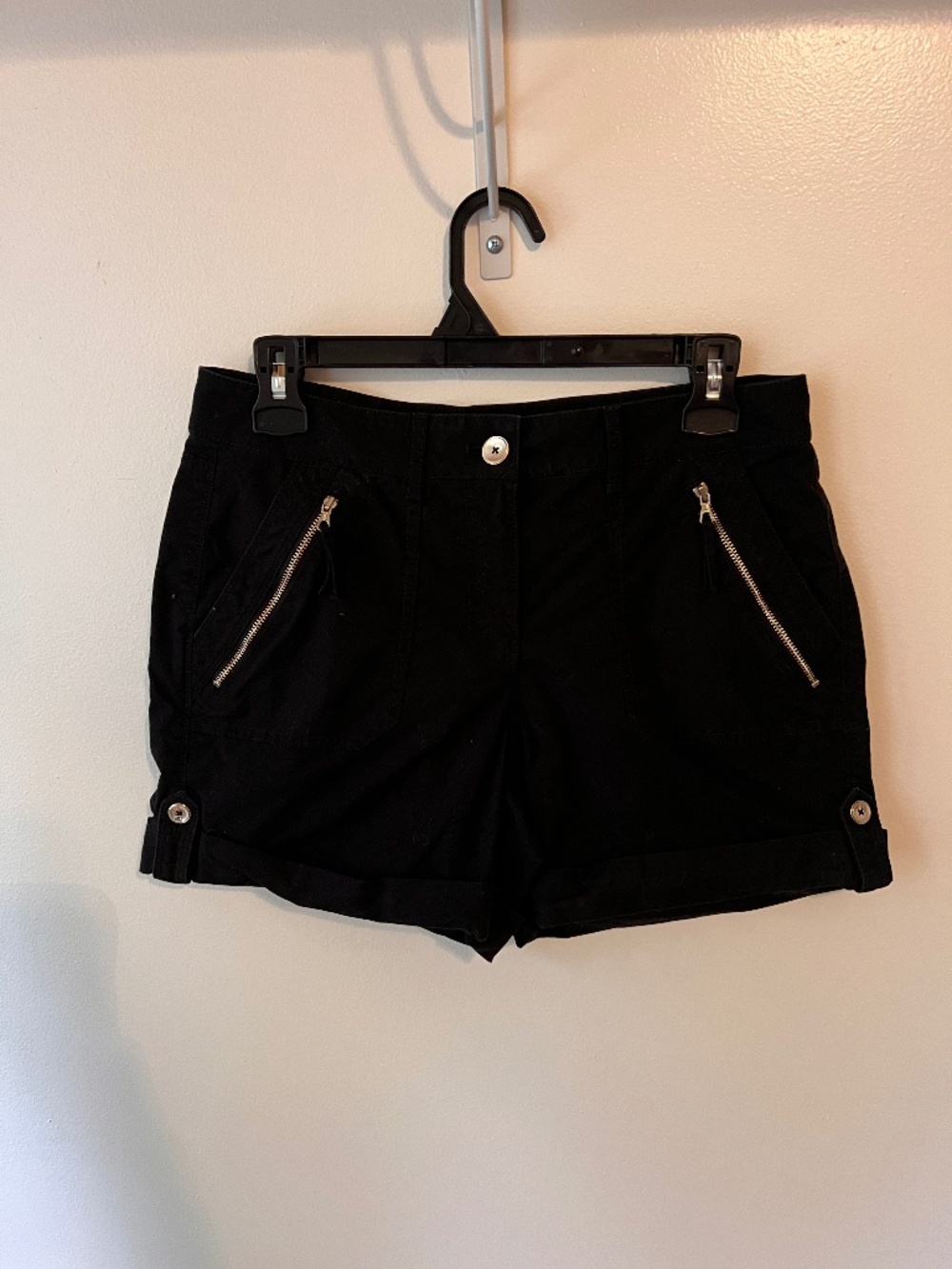 White House Black Market Black Cuffed Mid Rise Shorts | Size 4